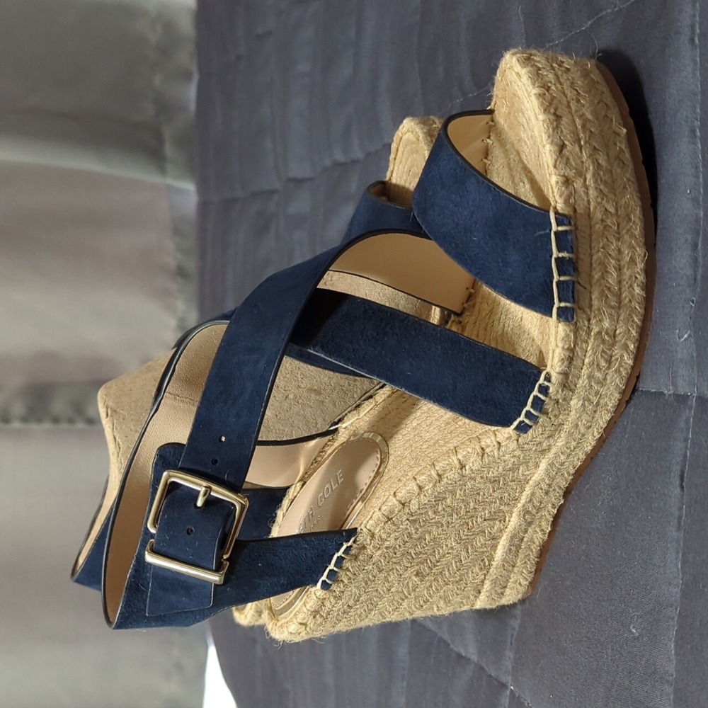 Kenneth Cole wedge sandals size 9